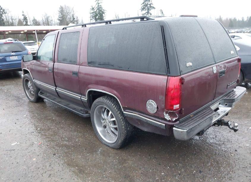 Photo 3 of 1997 Chevrolet Suburban 1500 (VIN 3GNFK16R9VG122690)