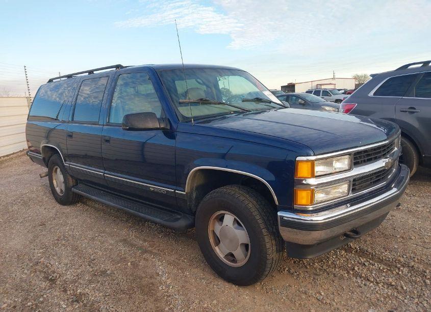 1998 Chevrolet Suburban 1500 (VIN 3GNFK16R9WG148739) main photo