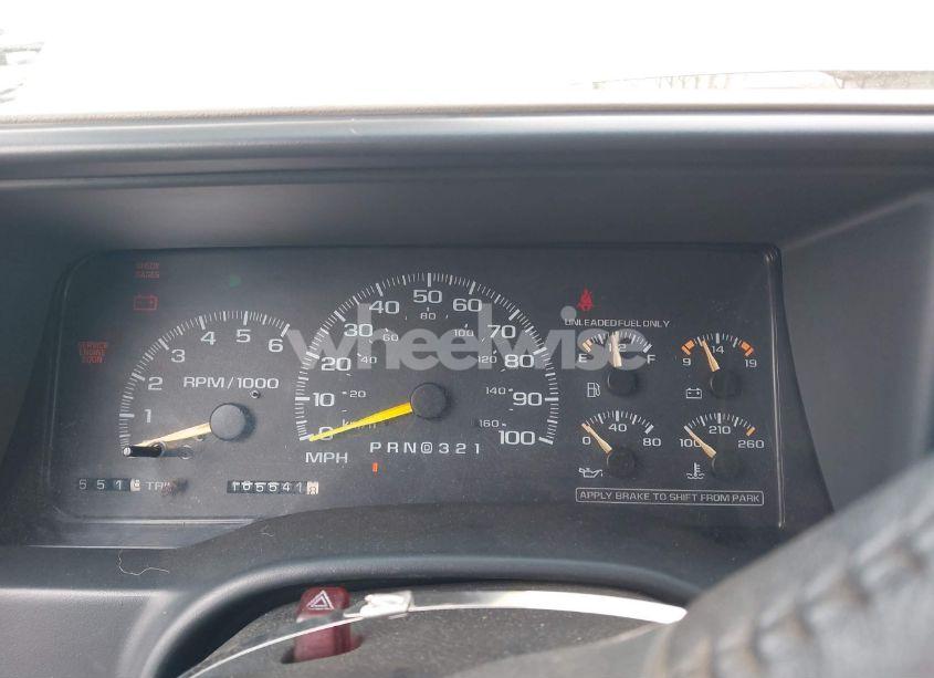 Photo 7 of 1999 Chevrolet Suburban 1500 LT (VIN 3GNFK16RXXG156463)