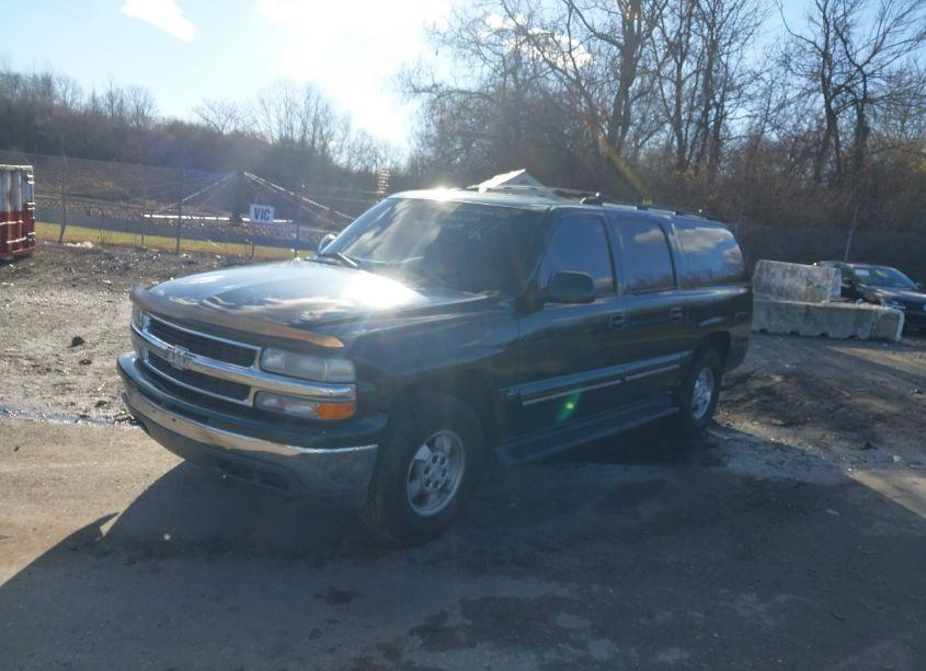 Photo 2 of 2001 Chevrolet Suburban 1500 LT (VIN 3GNFK16T01G212588)
