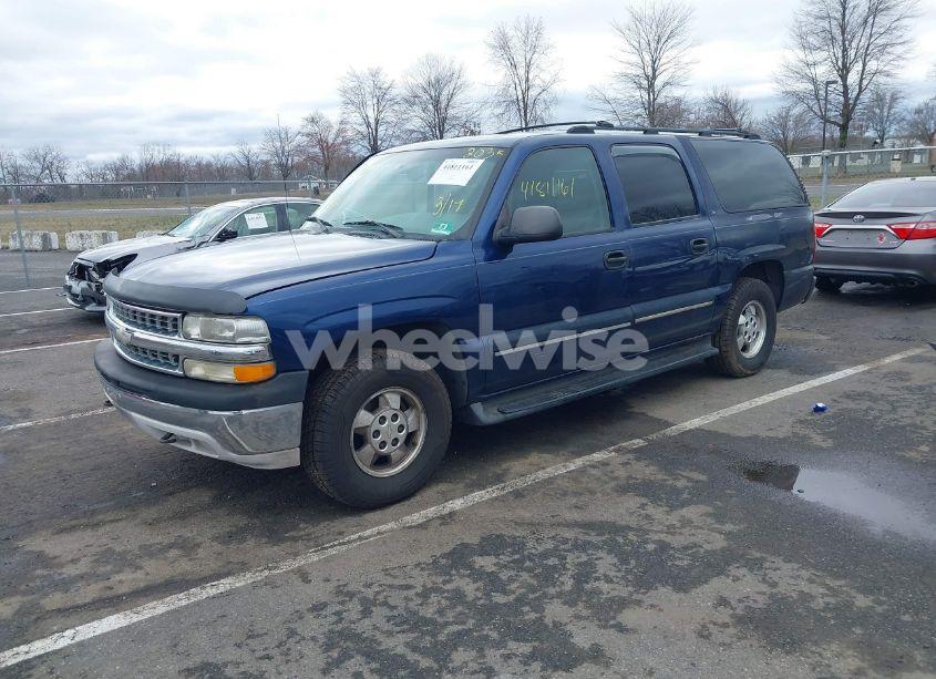 Photo 2 of 2001 Chevrolet Suburban 1500 LS (VIN 3GNFK16T01G274413)