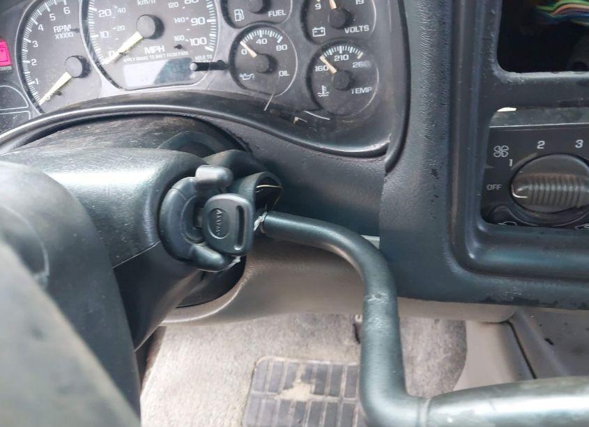 Photo 11 of 2000 Chevrolet Suburban 1500 LS (VIN 3GNFK16T0YG208485)