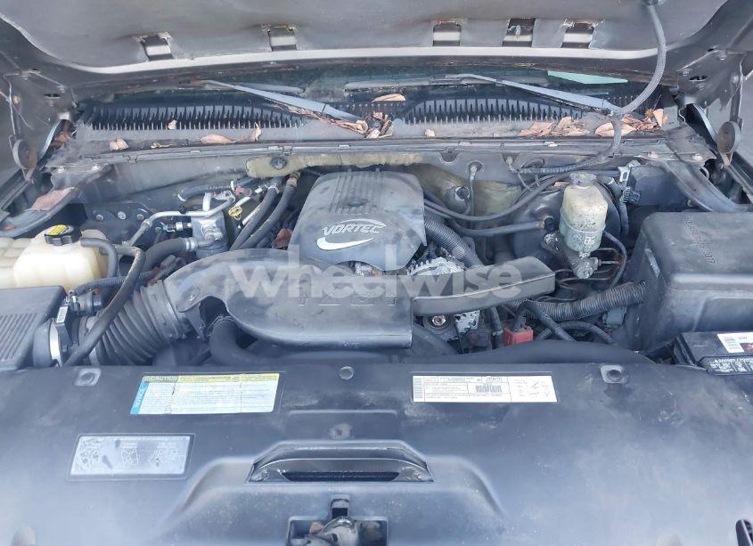 Photo 10 of 2001 Chevrolet Suburban 1500 LT (VIN 3GNFK16T11G213426)