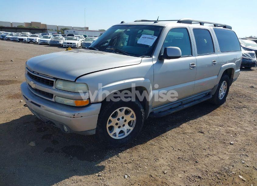 Photo 2 of 2004 Chevrolet Suburban 1500 Z71 (VIN 3GNFK16T14G270407)