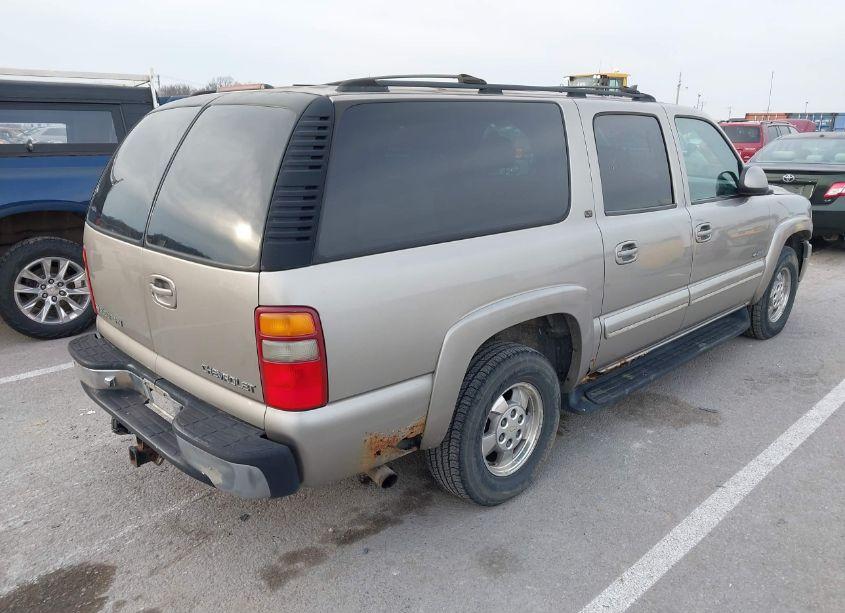 Photo 4 of 2000 Chevrolet Suburban 1500 LT (VIN 3GNFK16T1YG132839)