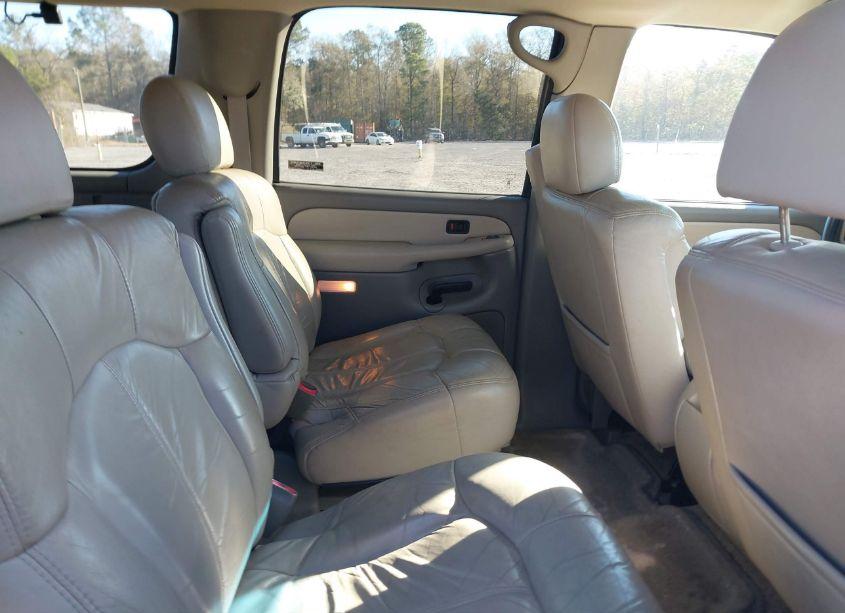 Photo 8 of 2000 Chevrolet Suburban 1500 LT (VIN 3GNFK16T1YG168482)