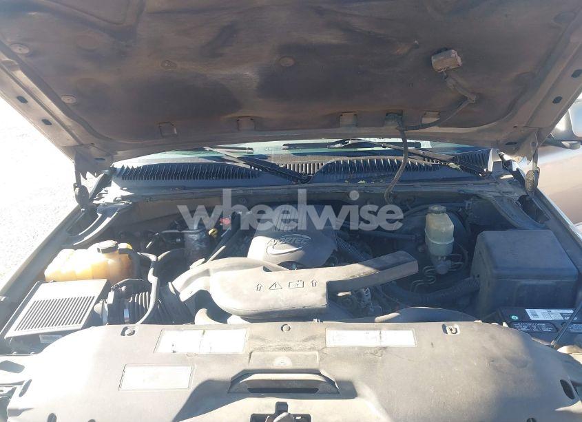 Photo 10 of 2001 Chevrolet Suburban 1500 LT (VIN 3GNFK16T21G261971)