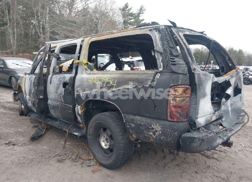 Photo 3 of 2001 Chevrolet Suburban 1500 LS (VIN 3GNFK16T21G267804)