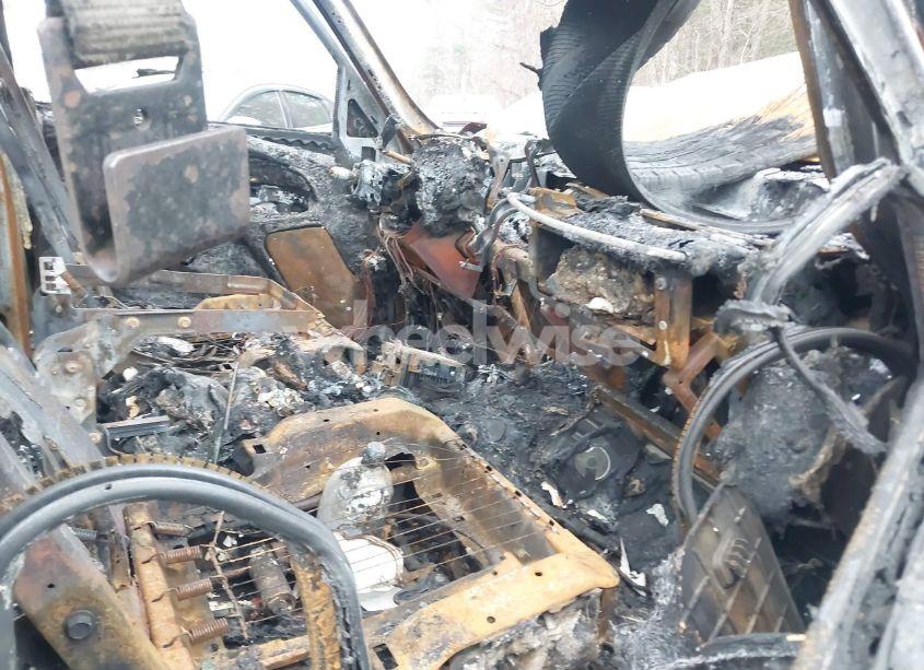 Photo 5 of 2001 Chevrolet Suburban 1500 LS (VIN 3GNFK16T21G267804)