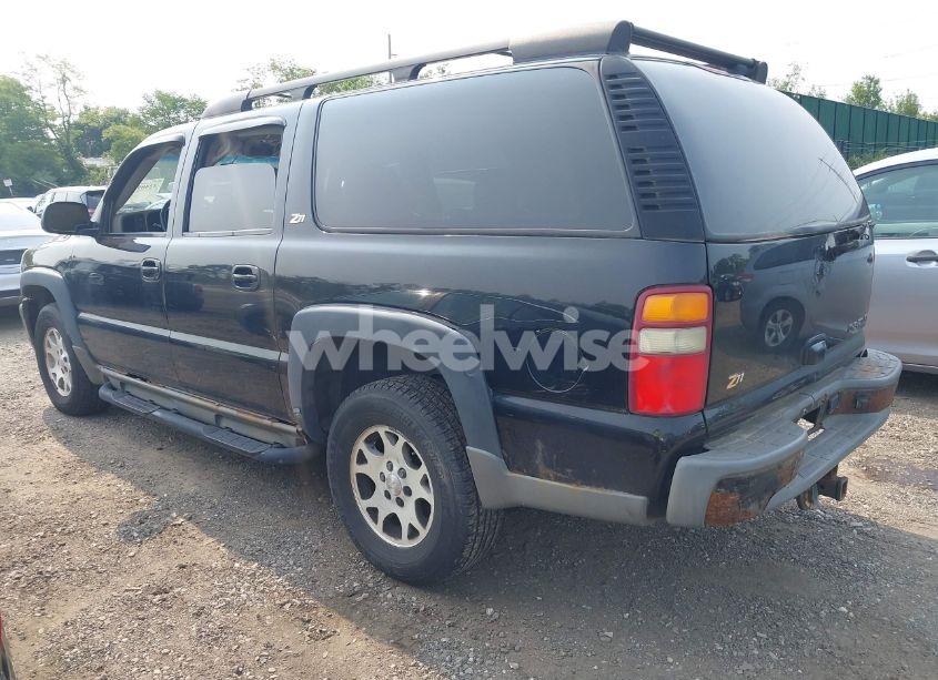 Photo 3 of 2003 Chevrolet Suburban 1500 Z71 (VIN 3GNFK16T23G325753)