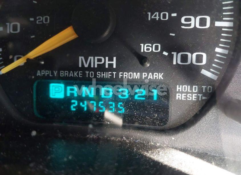 Photo 15 of 2001 Chevrolet Suburban 1500 LS (VIN 3GNFK16T31G190246)