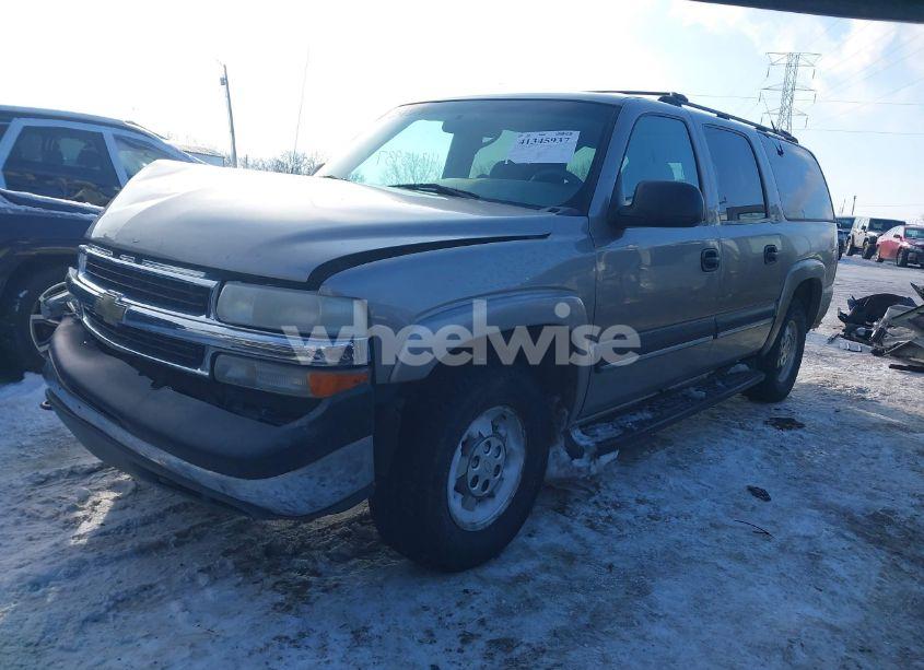 Photo 2 of 2001 Chevrolet Suburban 1500 LS (VIN 3GNFK16T31G190246)