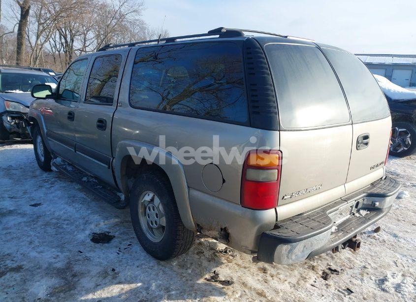 Photo 3 of 2001 Chevrolet Suburban 1500 LS (VIN 3GNFK16T31G190246)