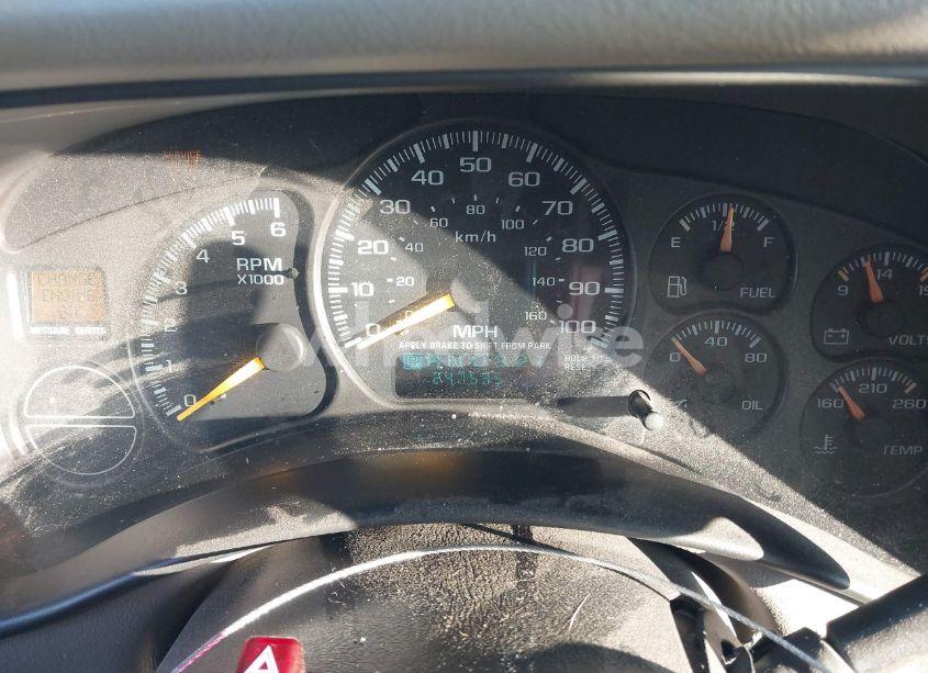 Photo 7 of 2001 Chevrolet Suburban 1500 LS (VIN 3GNFK16T31G190246)