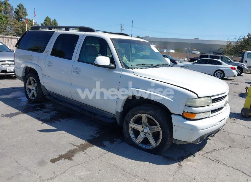 2002 Chevrolet Suburban 1500 Z71 (VIN 3GNFK16T32G204454) main photo