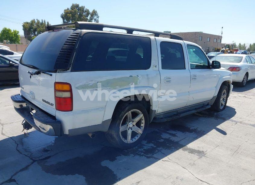 Photo 4 of 2002 Chevrolet Suburban 1500 Z71 (VIN 3GNFK16T32G204454)