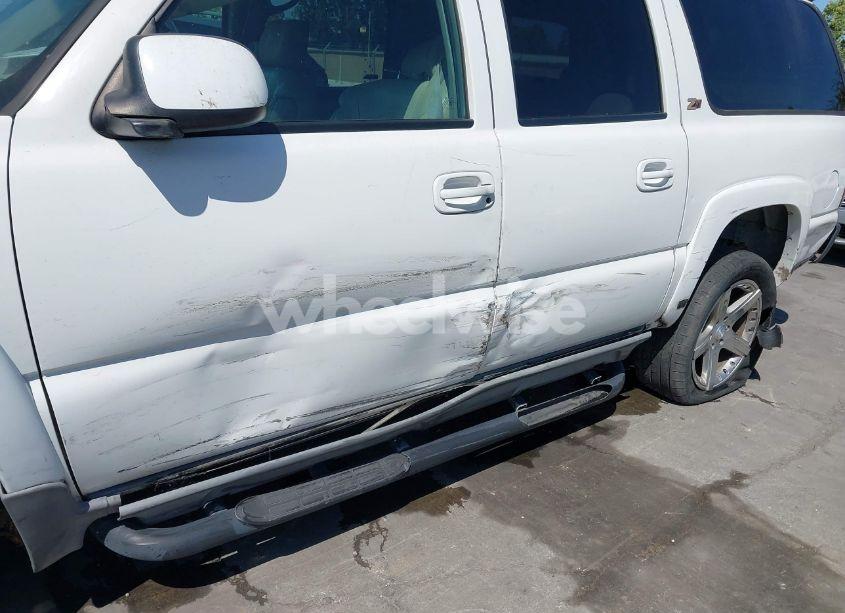 Photo 6 of 2002 Chevrolet Suburban 1500 Z71 (VIN 3GNFK16T32G204454)