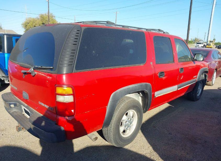 Photo 4 of 2000 Chevrolet Suburban 1500 LS (VIN 3GNFK16T3YG102841)