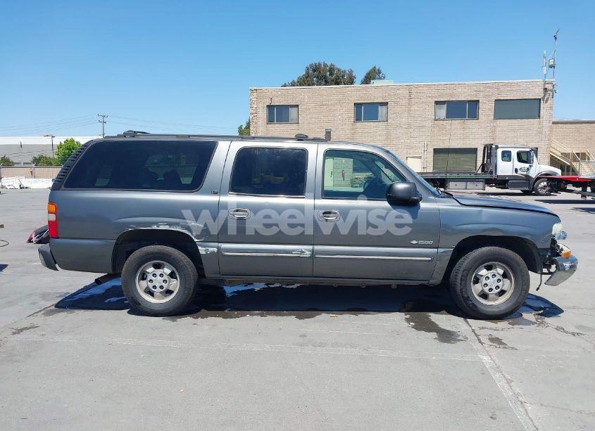 Photo 13 of 2000 Chevrolet Suburban 1500 LT (VIN 3GNFK16T3YG150971)