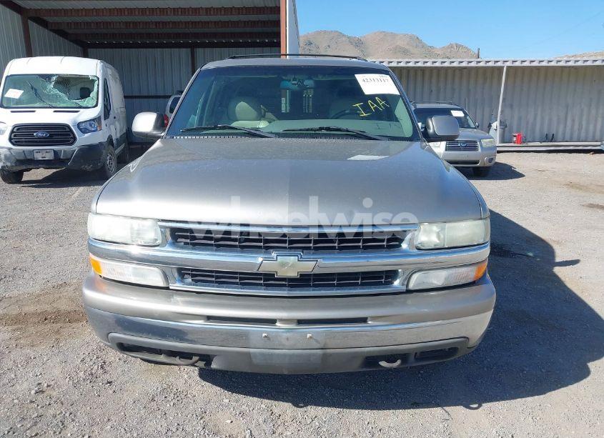 Photo 6 of 2001 Chevrolet Suburban 1500 LT (VIN 3GNFK16T41G146188)