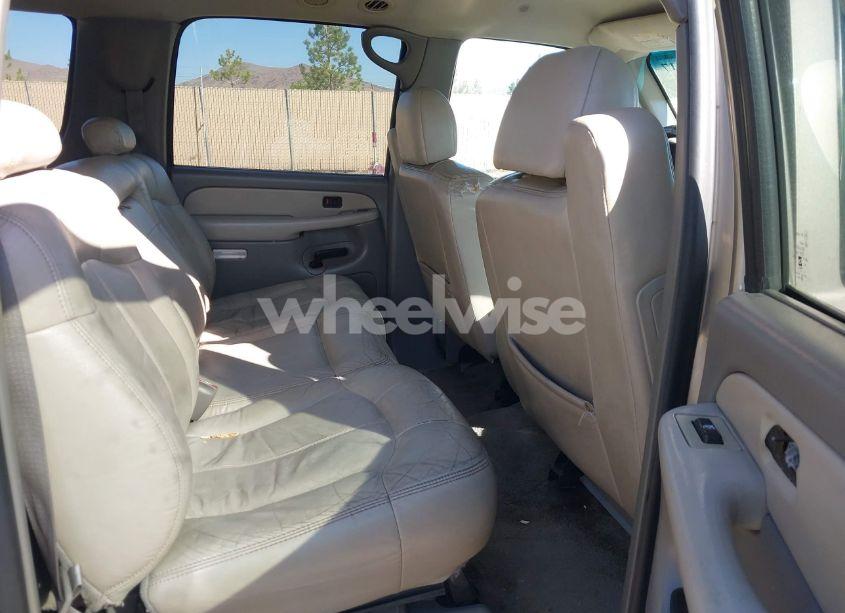 Photo 8 of 2001 Chevrolet Suburban 1500 LT (VIN 3GNFK16T41G146188)