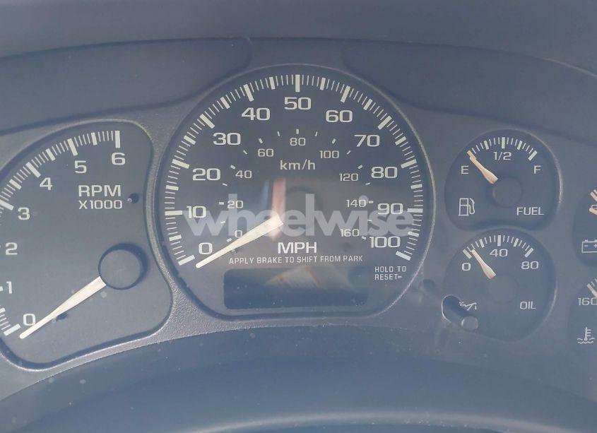 Photo 16 of 2002 Chevrolet Suburban 1500 LT (VIN 3GNFK16T42G344979)