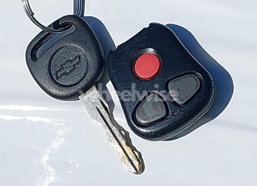 Photo 11 of 2003 Chevrolet Suburban 1500 LS (VIN 3GNFK16T43G175581)