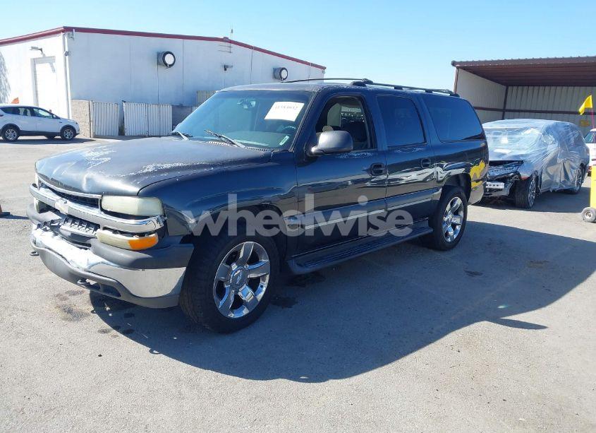 Photo 2 of 2003 Chevrolet Suburban 1500 LS (VIN 3GNFK16T43G175581)