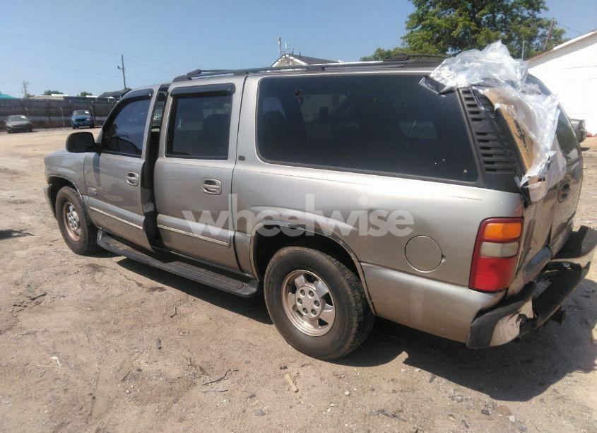 Photo 3 of 2000 Chevrolet Suburban 1500 LT (VIN 3GNFK16T4YG117106)