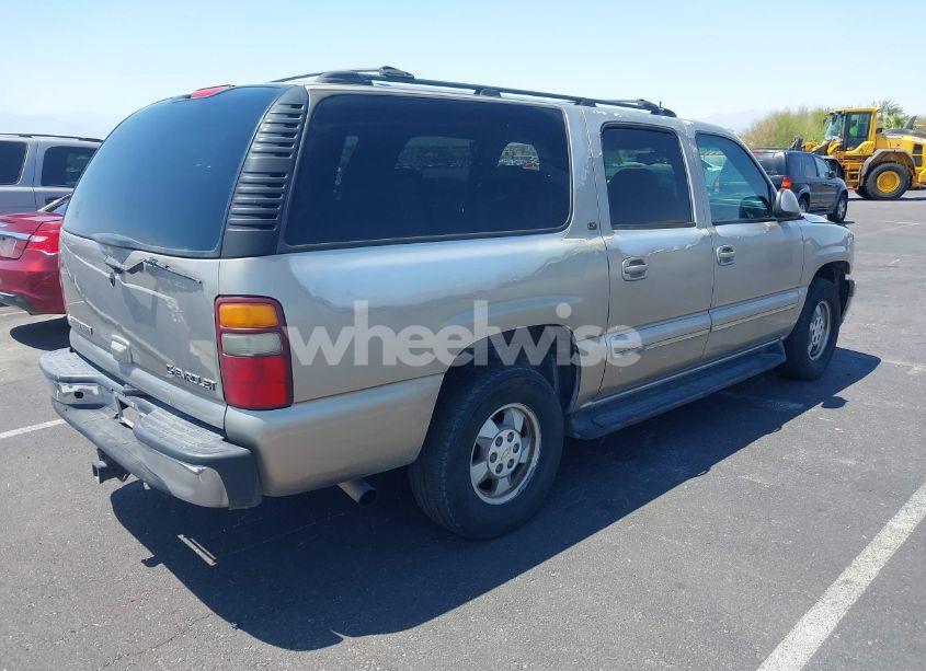 Photo 4 of 2001 Chevrolet Suburban 1500 LT (VIN 3GNFK16T51G143770)