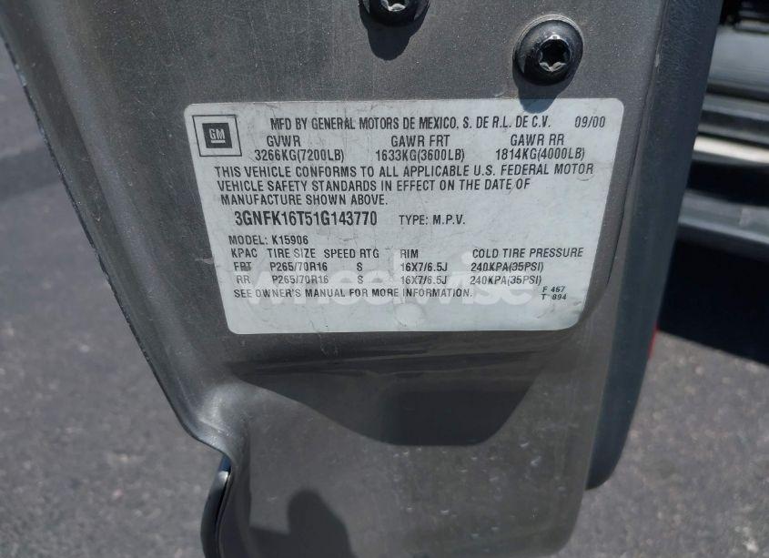 Photo 9 of 2001 Chevrolet Suburban 1500 LT (VIN 3GNFK16T51G143770)