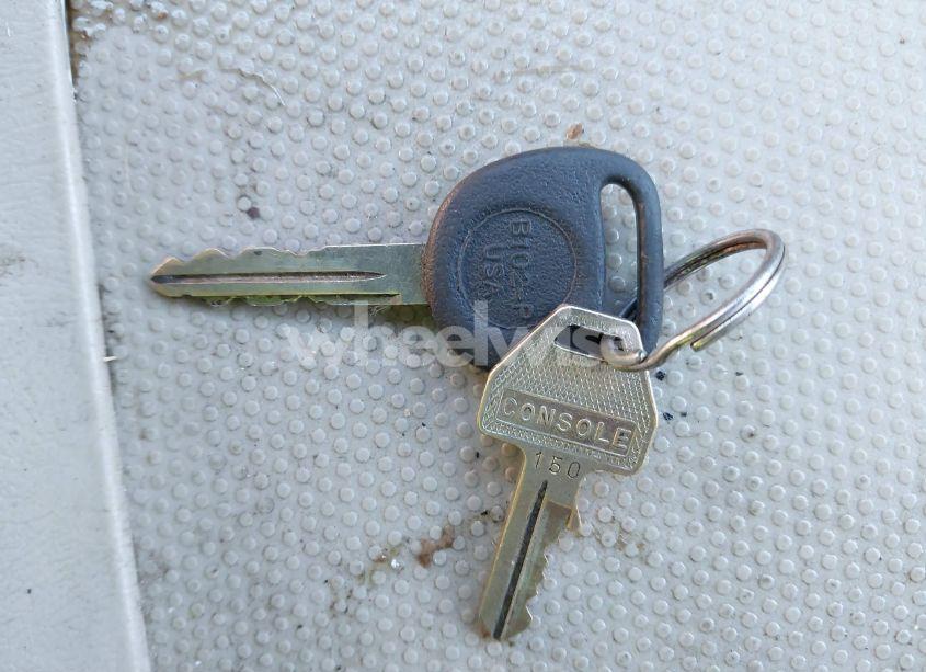 Photo 11 of 2001 Chevrolet Suburban 1500 LT (VIN 3GNFK16T51G152095)