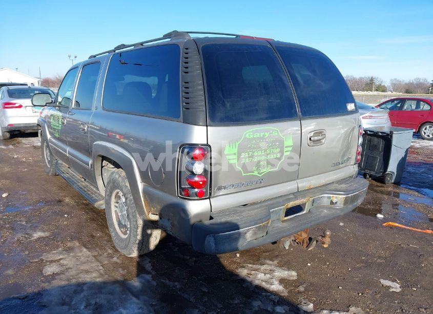 Photo 3 of 2001 Chevrolet Suburban 1500 LT (VIN 3GNFK16T51G152095)