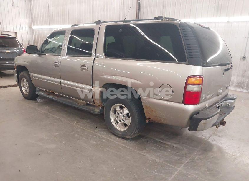 Photo 3 of 2001 Chevrolet Suburban 1500 LT (VIN 3GNFK16T51G179930)