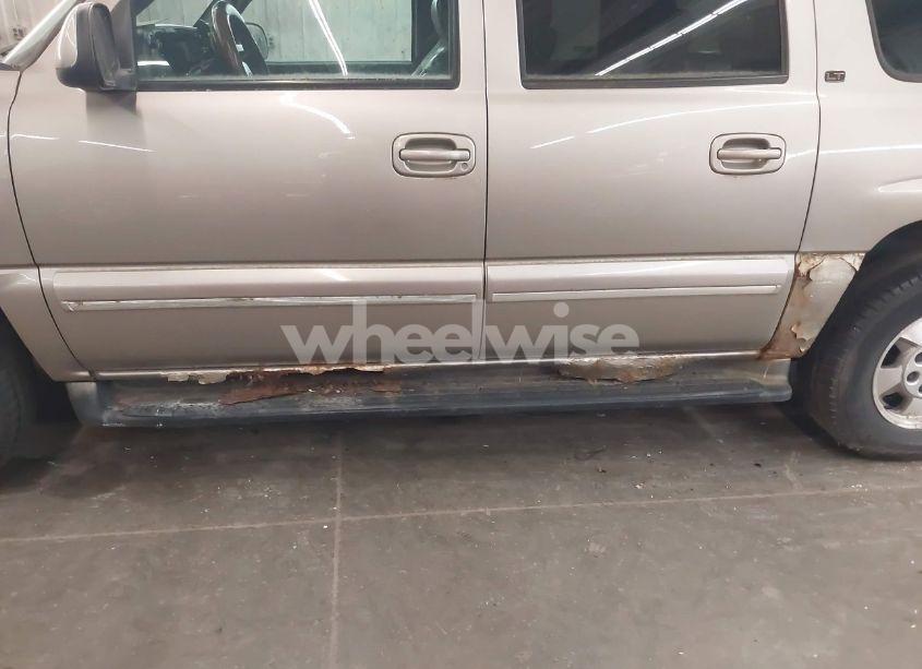 Photo 6 of 2001 Chevrolet Suburban 1500 LT (VIN 3GNFK16T51G179930)