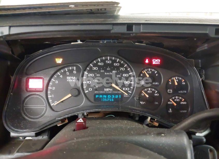 Photo 7 of 2001 Chevrolet Suburban 1500 LT (VIN 3GNFK16T51G179930)