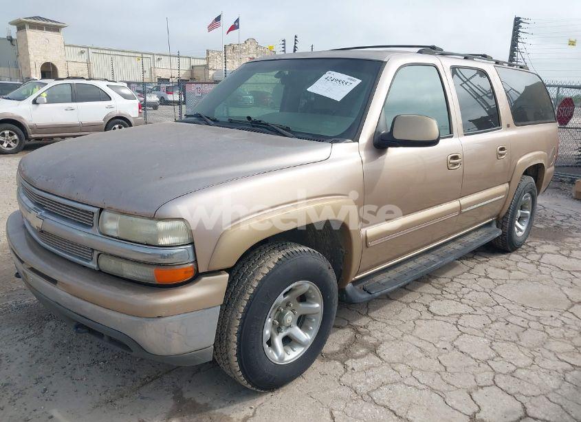 Photo 2 of 2001 Chevrolet Suburban 1500 LT (VIN 3GNFK16T61G155507)