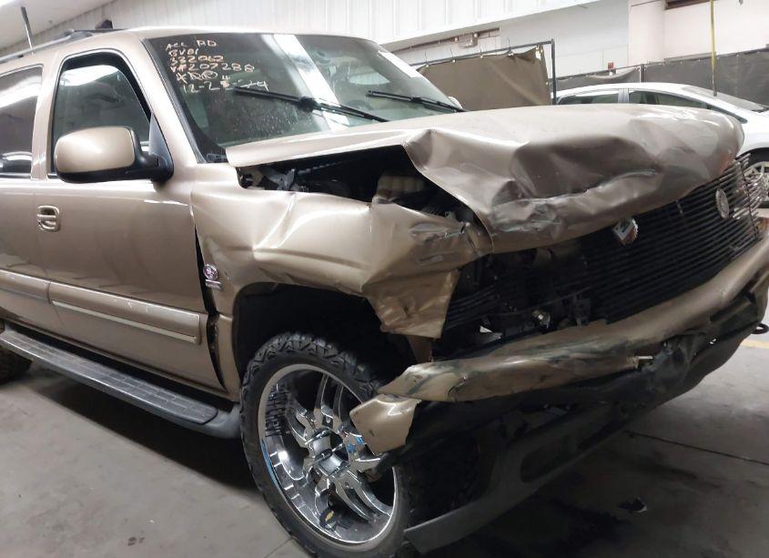 Photo 6 of 2001 Chevrolet Suburban 1500 LT (VIN 3GNFK16T71G207288)