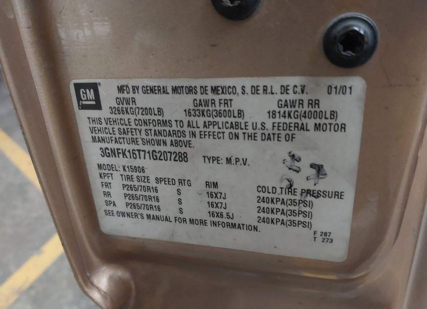 Photo 9 of 2001 Chevrolet Suburban 1500 LT (VIN 3GNFK16T71G207288)