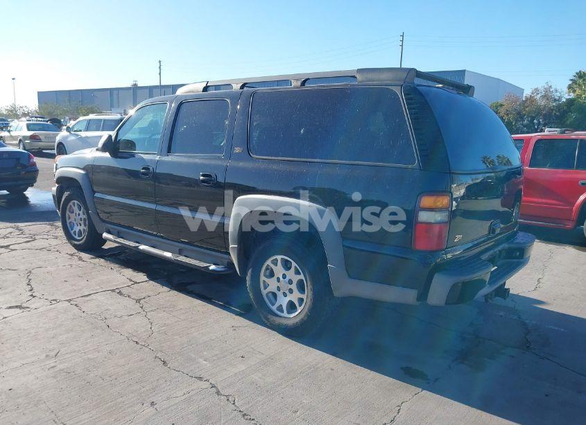 Photo 3 of 2002 Chevrolet Suburban 1500 Z71 (VIN 3GNFK16T72G308638)