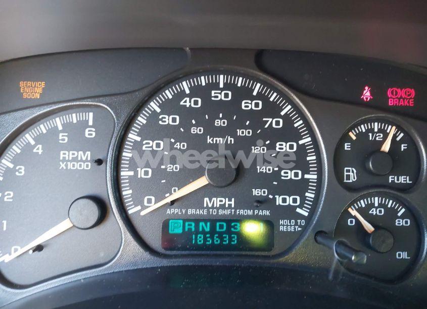 Photo 7 of 2002 Chevrolet Suburban 1500 Z71 (VIN 3GNFK16T72G308638)