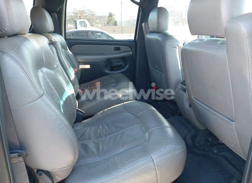 Photo 8 of 2002 Chevrolet Suburban 1500 Z71 (VIN 3GNFK16T72G308638)