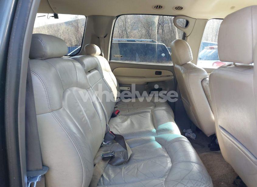 Photo 8 of 2001 Chevrolet Suburban 1500 LT (VIN 3GNFK16T81G128079)