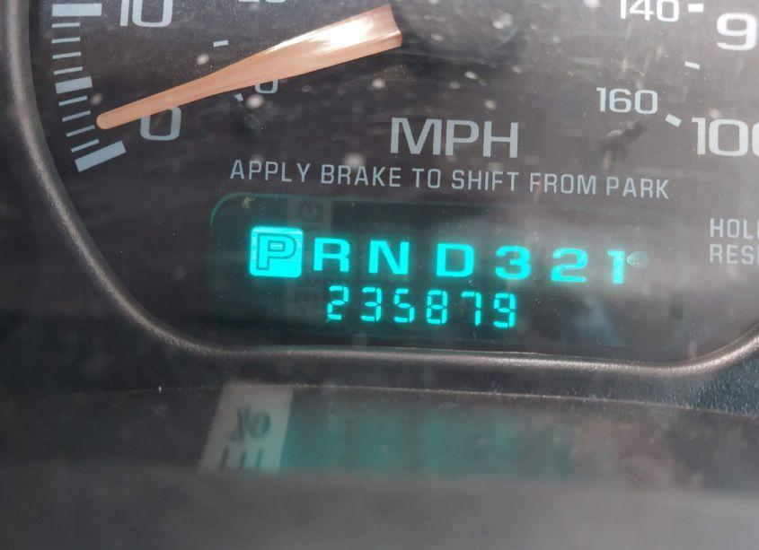 Photo 15 of 2002 Chevrolet Suburban 1500 Z71 (VIN 3GNFK16T82G253827)