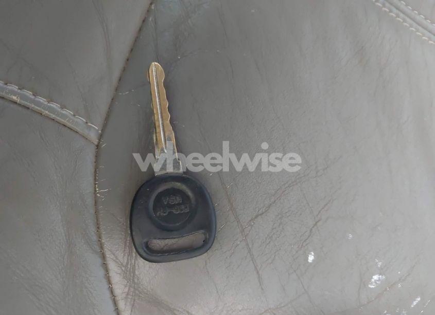 Photo 11 of 2000 Chevrolet Suburban 1500 LS (VIN 3GNFK16T8YG143773)