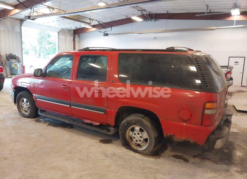Photo 3 of 2001 Chevrolet Suburban 1500 LT (VIN 3GNFK16T91G132738)