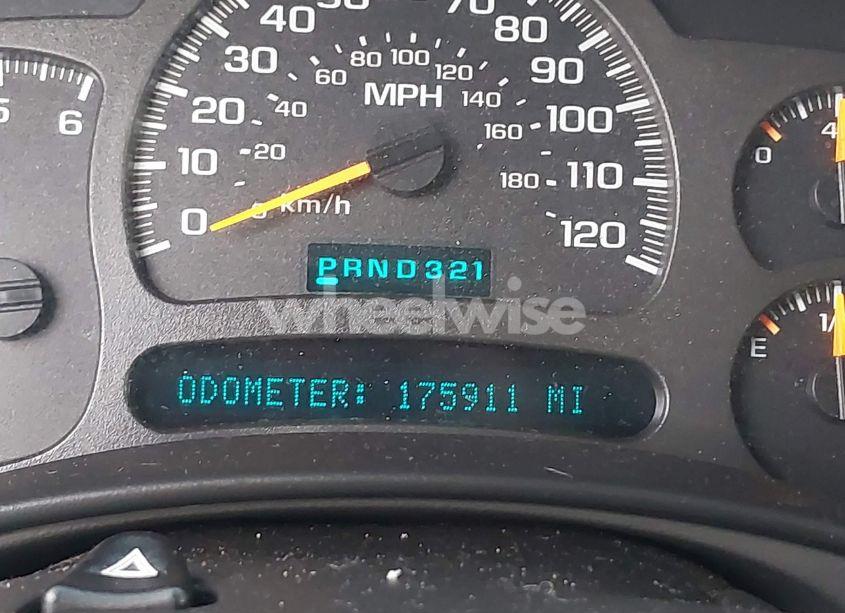 Photo 15 of 2003 Chevrolet Suburban 1500 LT (VIN 3GNFK16T93G215251)