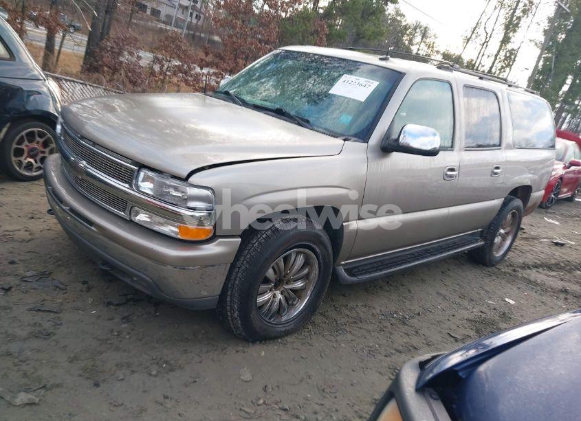 Photo 2 of 2003 Chevrolet Suburban 1500 LT (VIN 3GNFK16T93G215251)
