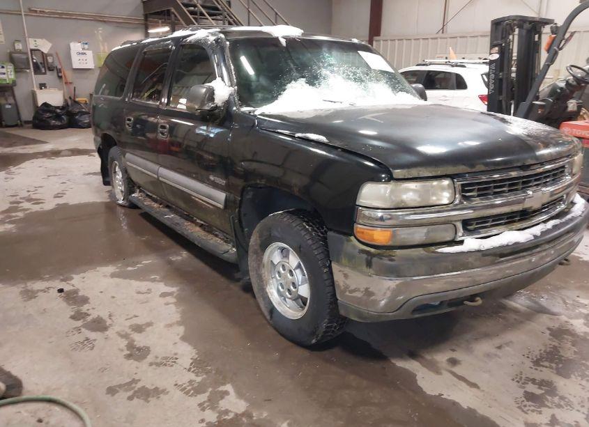 2000 Chevrolet Suburban 1500 LS (VIN 3GNFK16T9YG135309) main photo