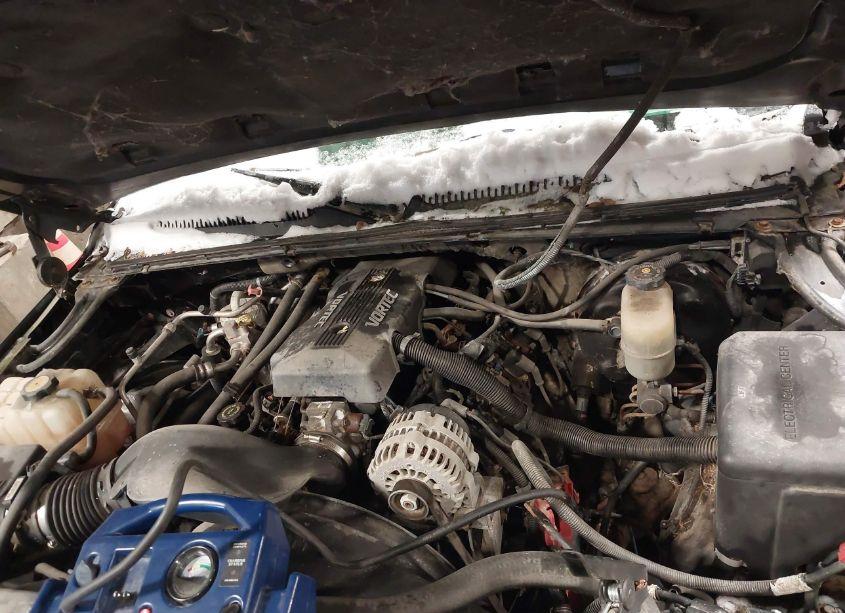 Photo 10 of 2000 Chevrolet Suburban 1500 LS (VIN 3GNFK16T9YG135309)